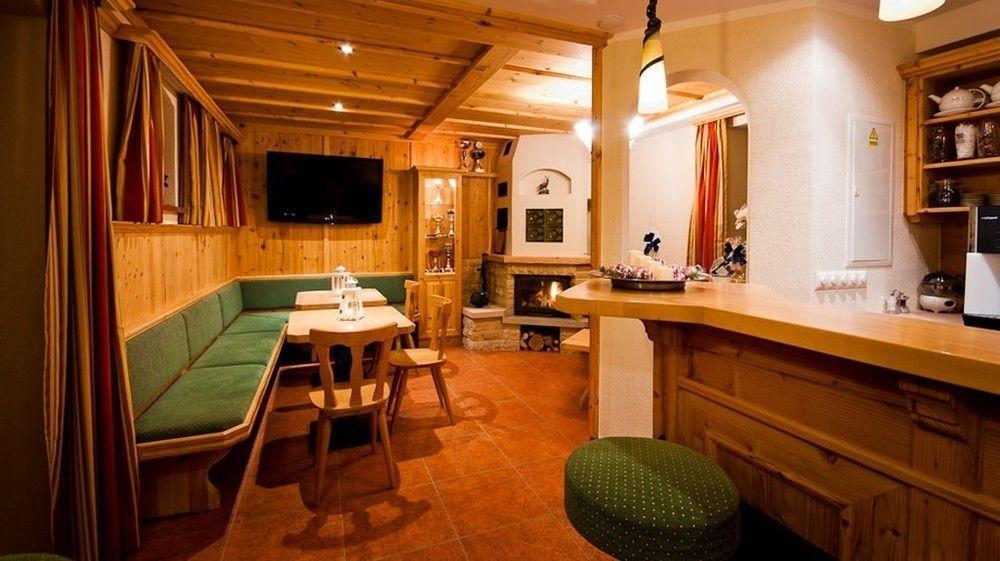 Przystanek Bavaria - Sauny, Parking Oraz Wstep Do Parku Bajek W Cenie! Карпач Экстерьер фото