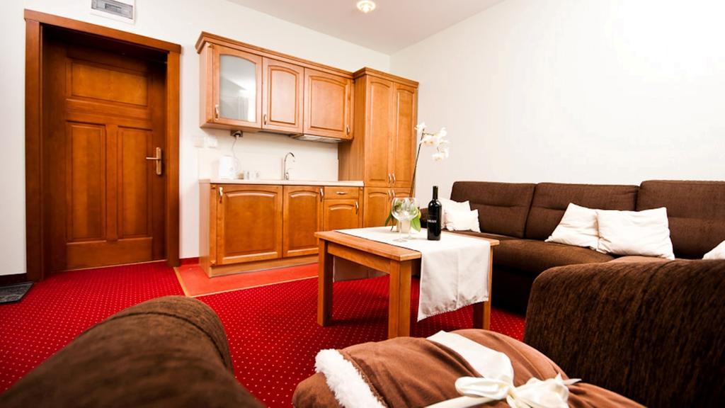Przystanek Bavaria - Sauny, Parking Oraz Wstep Do Parku Bajek W Cenie! Карпач Экстерьер фото