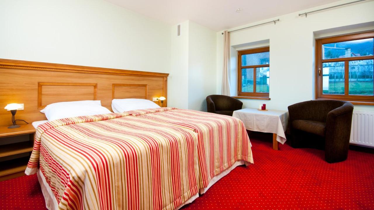 Przystanek Bavaria - Sauny, Parking Oraz Wstep Do Parku Bajek W Cenie! Карпач Экстерьер фото